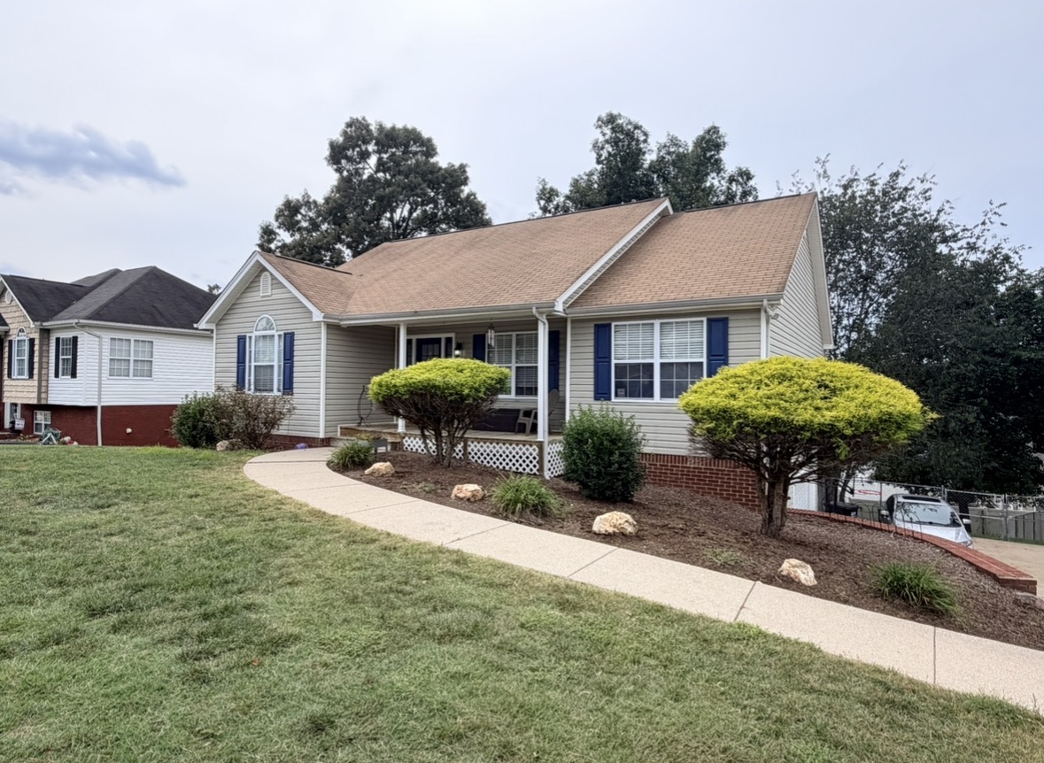 Premium House & Roof Wash in Ooltewah, TN!